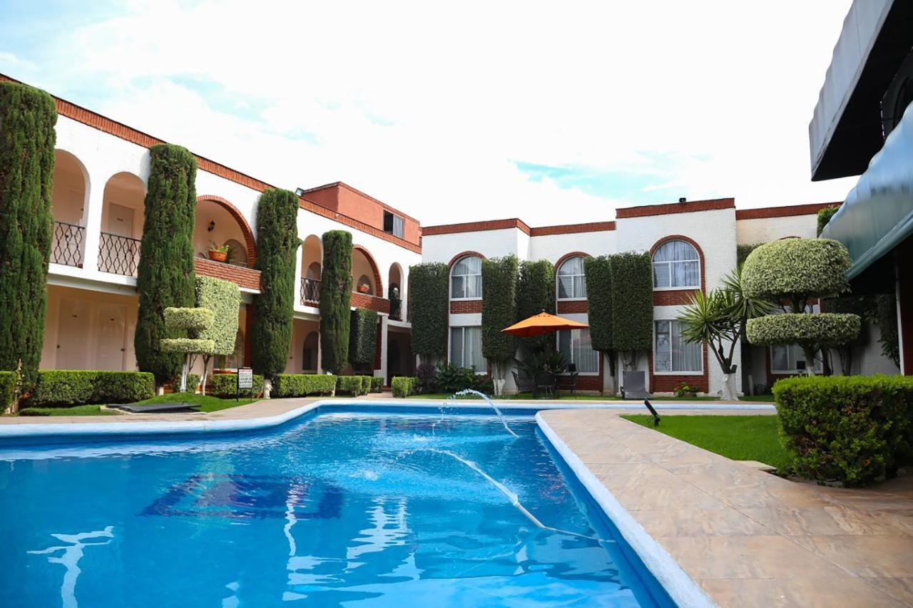 Hotel&Suites Villa del Sol Morelia Esterno foto