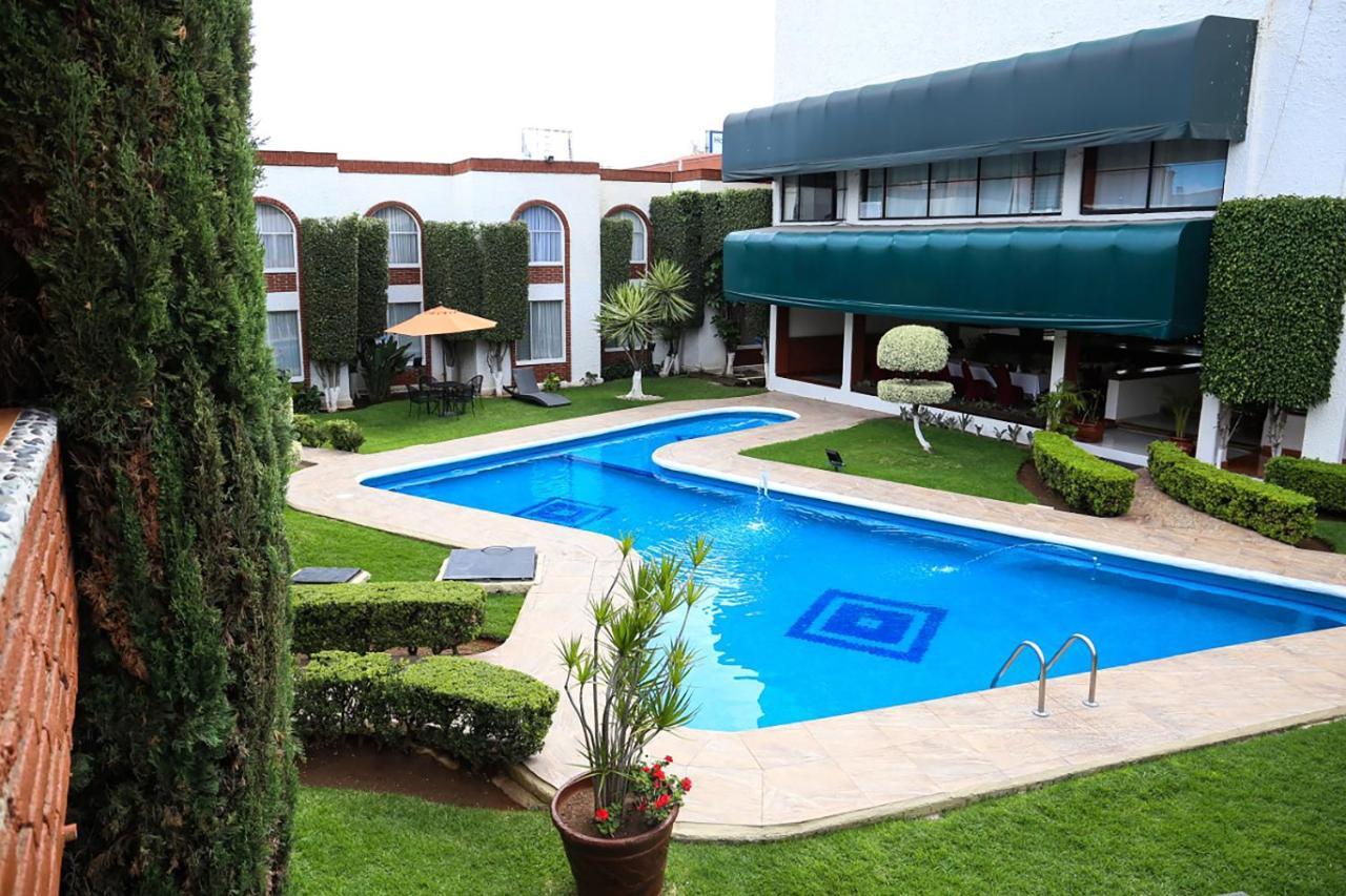 Hotel&Suites Villa del Sol Morelia Esterno foto