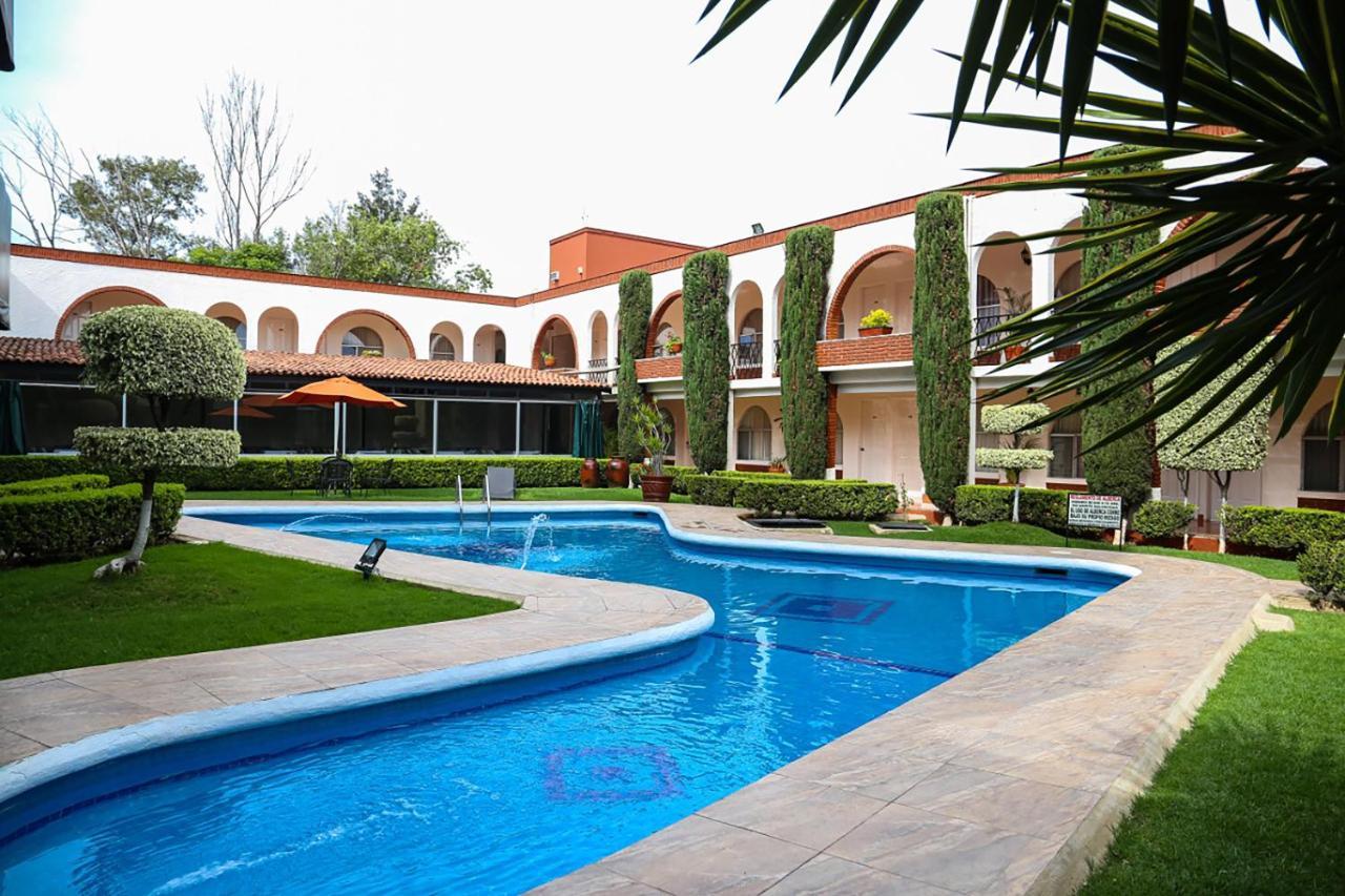 Hotel&Suites Villa del Sol Morelia Esterno foto