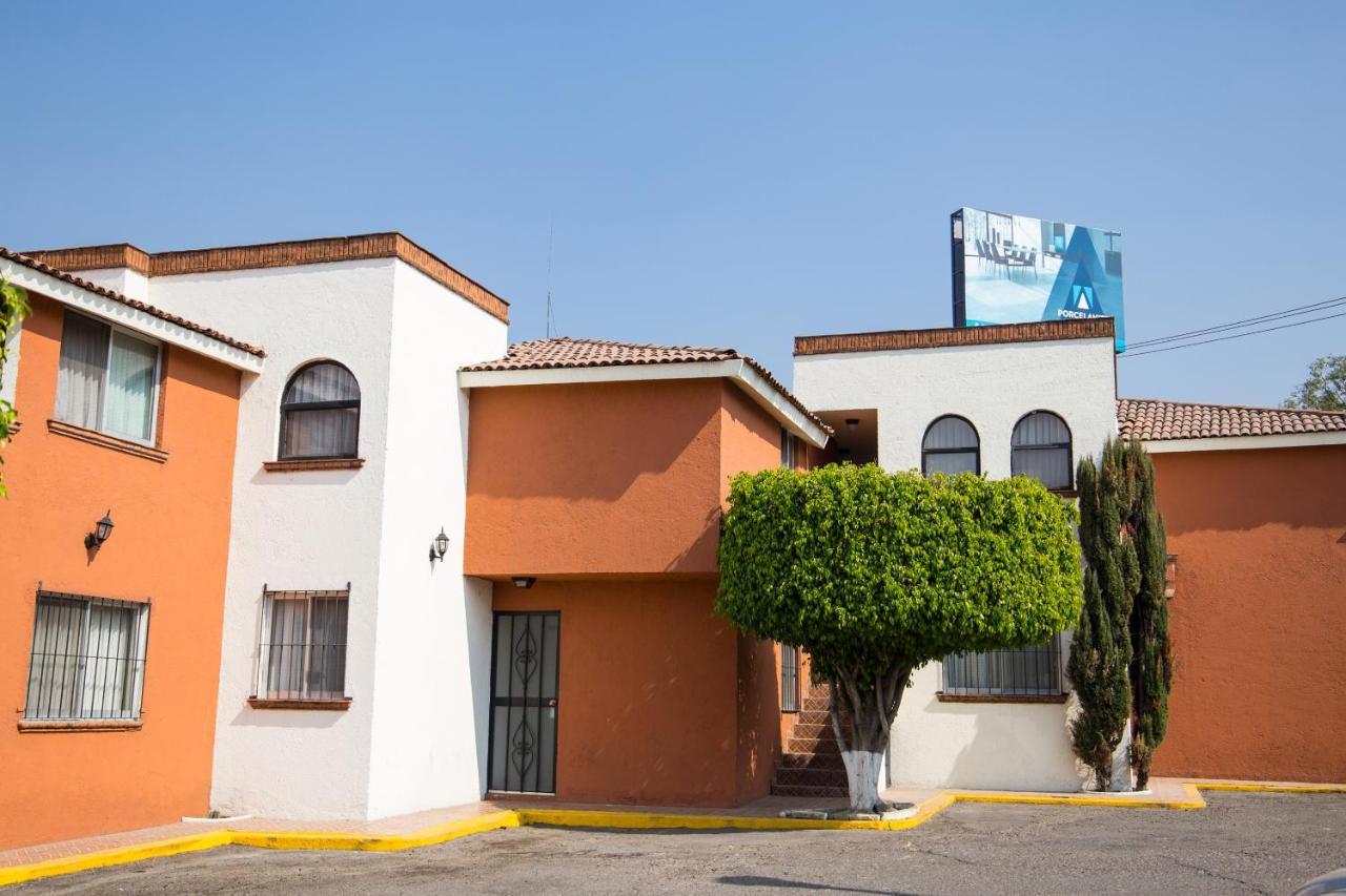 Hotel&Suites Villa del Sol Morelia Esterno foto