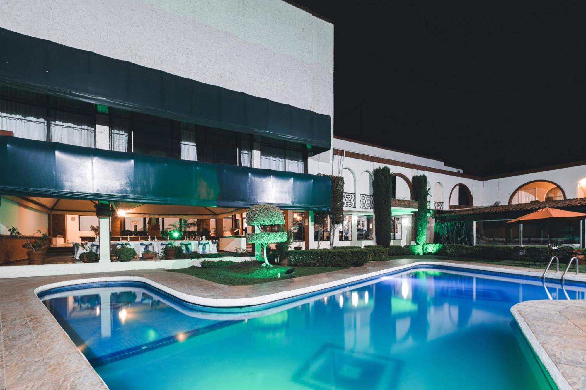 Hotel&Suites Villa del Sol Morelia Esterno foto