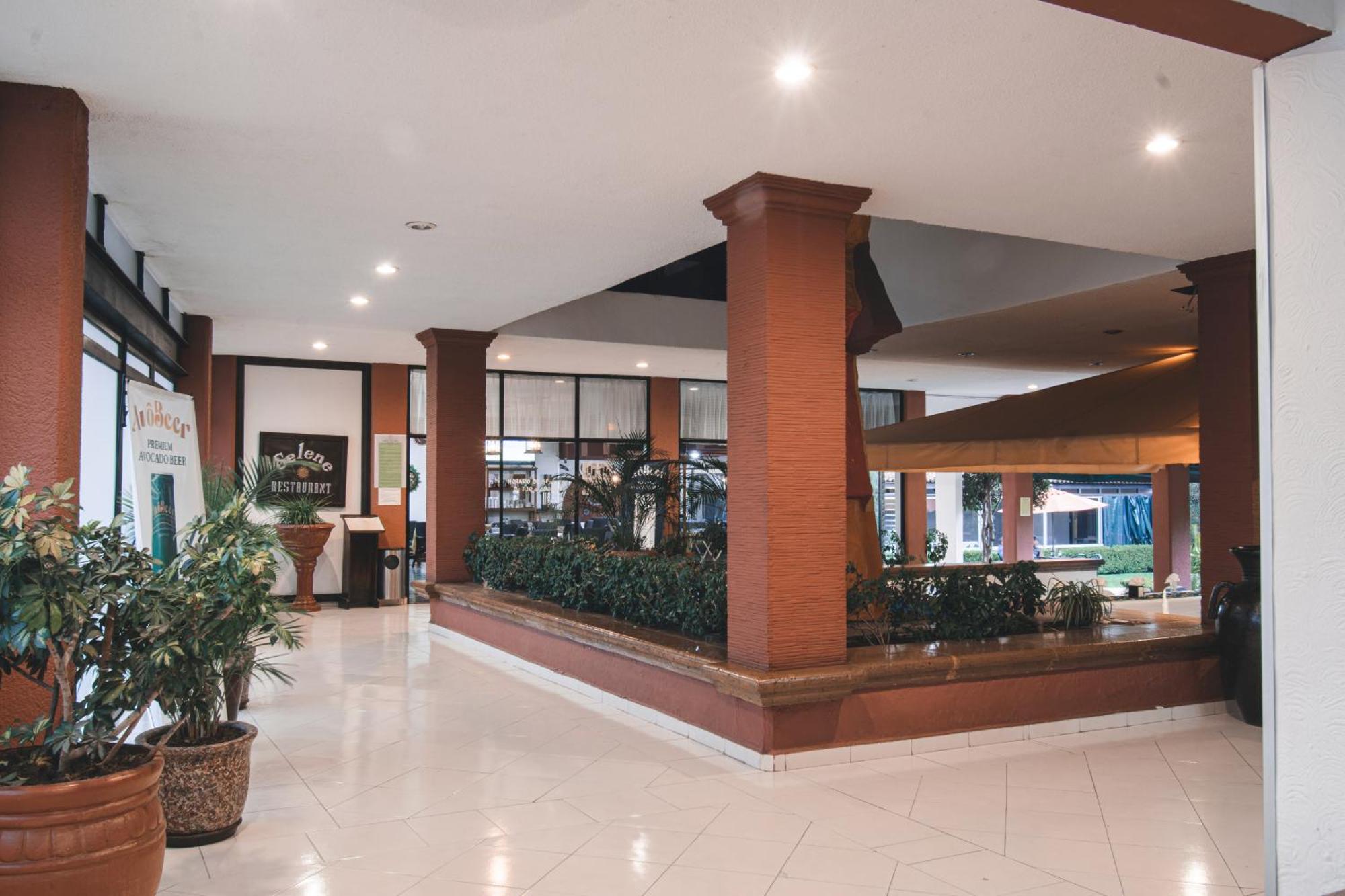 Hotel&Suites Villa del Sol Morelia Esterno foto